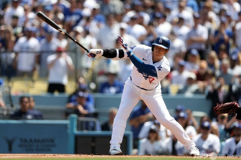 ドジャース大谷 本拠地デビュー戦で2安打
