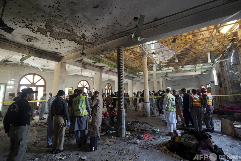 イスラム神学校で爆発、7人死亡 70人負傷 パキスタン