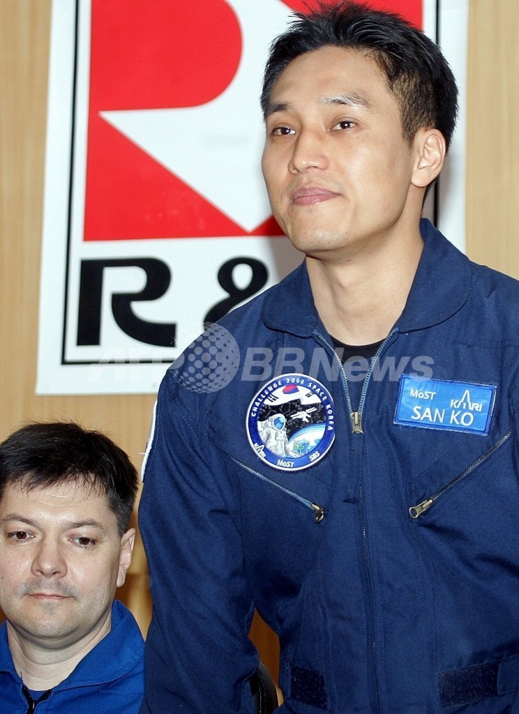 韓国初の宇宙飛行士、今夜打ち上げ