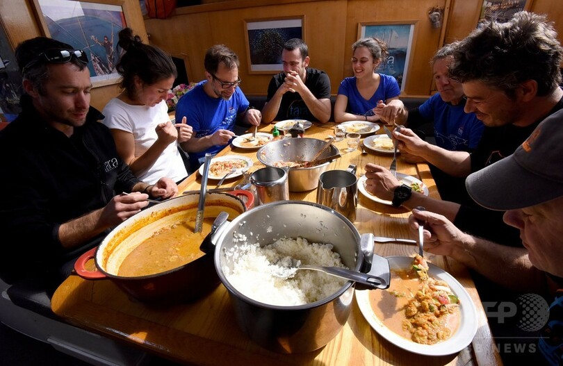 サンゴ礁に迫る消滅の危機、伊豆諸島式根島に保全のカギ