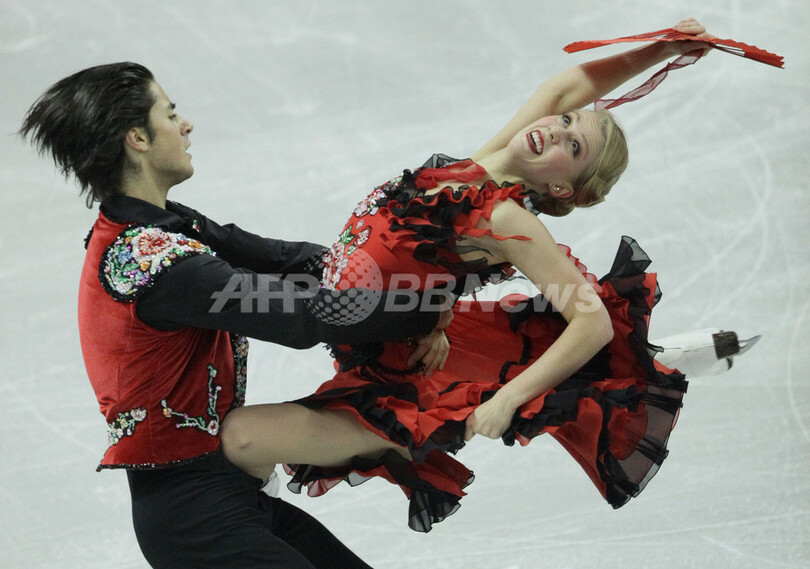 開幕を控え高橋大輔らが公式練習、フィギュアGP第6戦