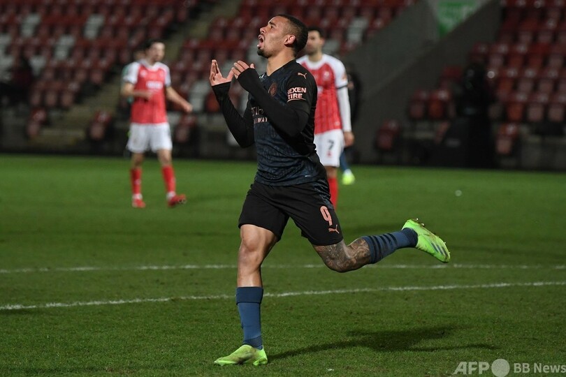 マンCがFA杯5回戦へ、4部クラブに先制許すも終盤に3得点