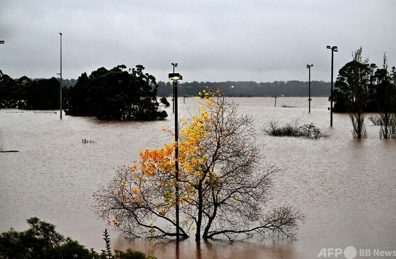 豪シドニーで洪水 数千人が避難