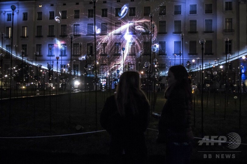 仏リヨンの「光の祭典」、今年も開幕