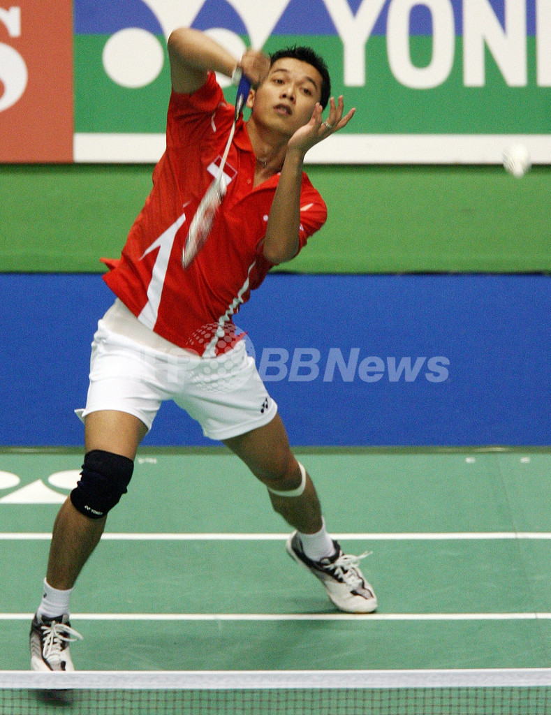 ヒダヤット サントソをストレートで降し決勝進出