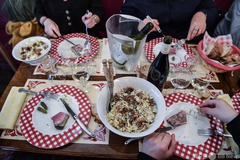 モーニングワインでコロナうつ撃退？ 美食の街仏リヨン飲食店の古くて新しい戦略