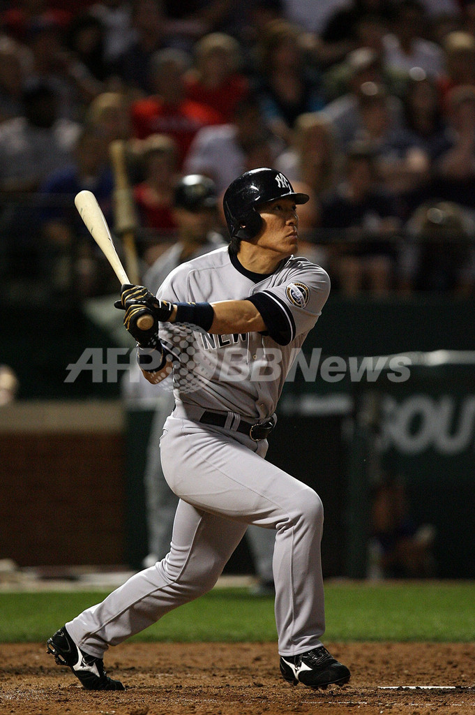 松井秀 レンジャーズ戦で2打席連続本塁打