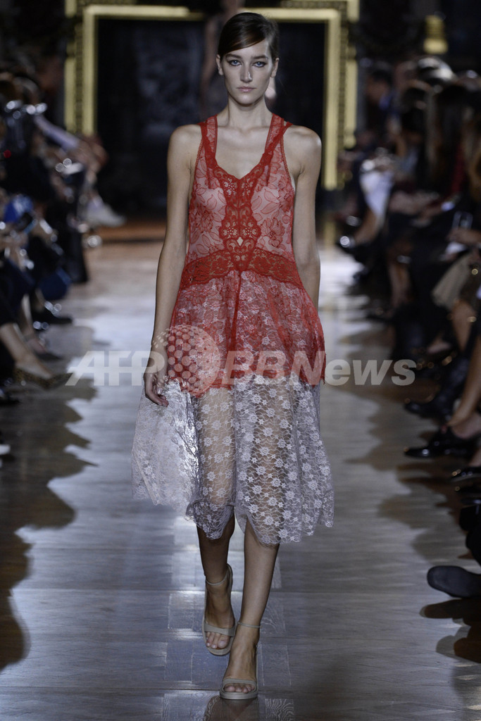 ステラ・マッカートニー、ショー会場には豪華な顔ぶれ