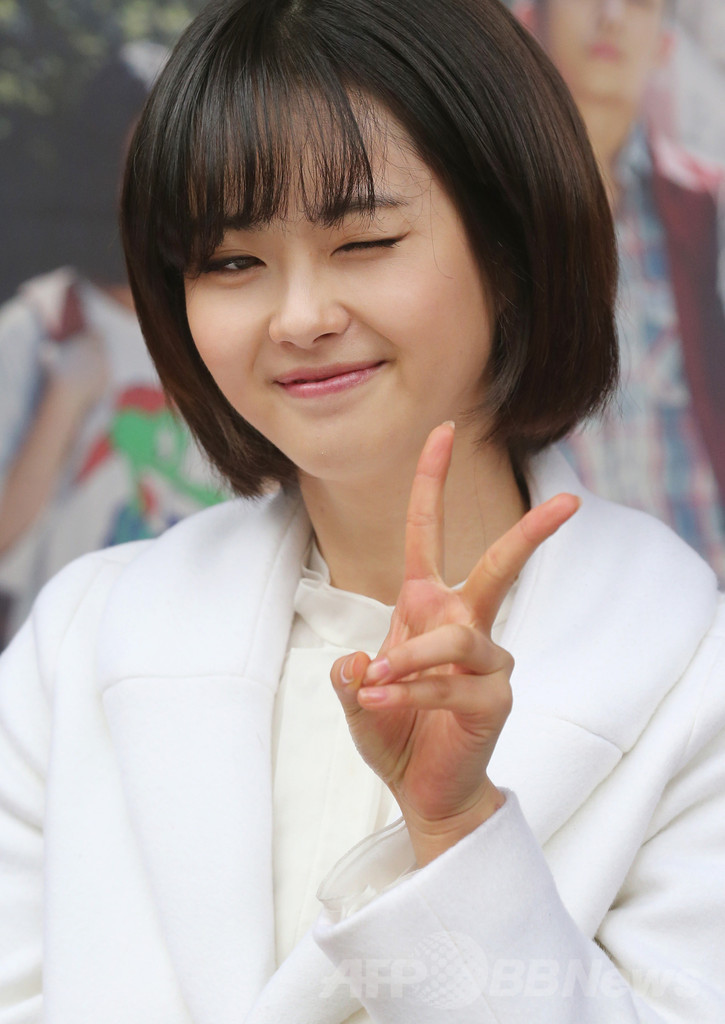 ゴ・アラ、ファンと触れ合うサイン会開催