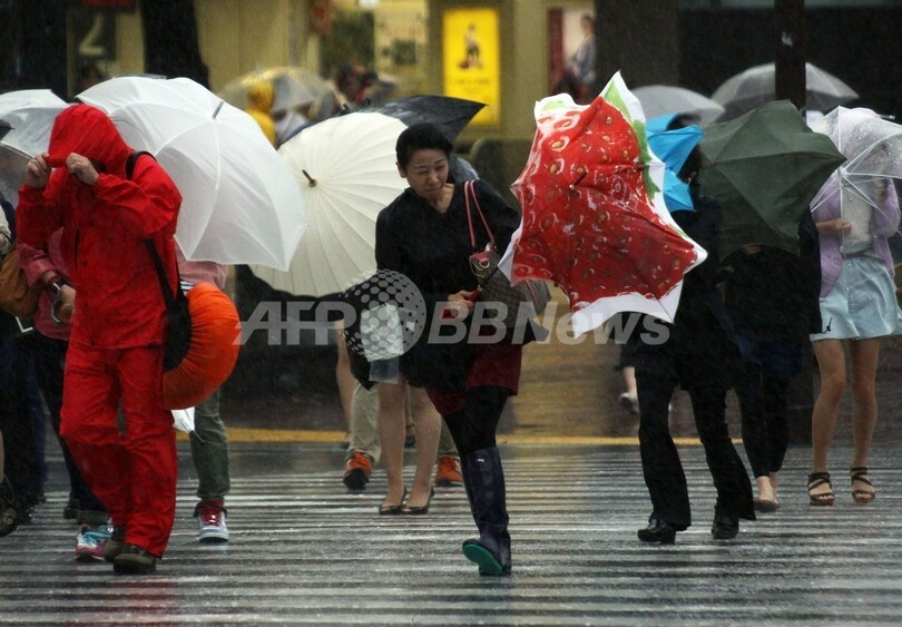 大型の台風18号が上陸、30万世帯に避難勧告