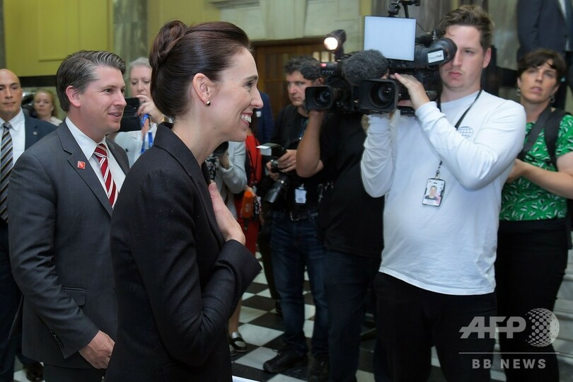 アーダーンNZ首相 「容疑者の名前を決して口にしない」 モスク銃乱射事件