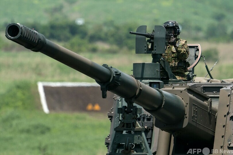 陸自、「富士総合火力演習」実施