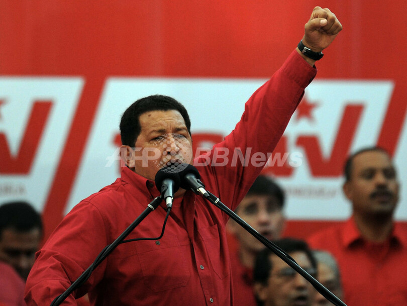 チャベス大統領、就任10年演説で改憲訴える