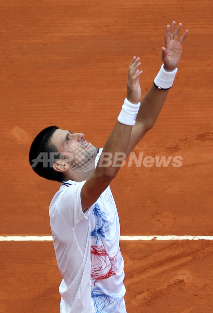 ジョコビッチが悲しみ乗り越え8強入り、錦織は3回戦敗退 モンテカルロ・オープン