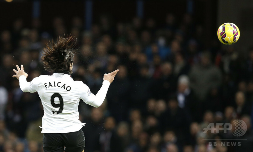 マンU、10人のアストン・ビラと引き分け連勝ストップ