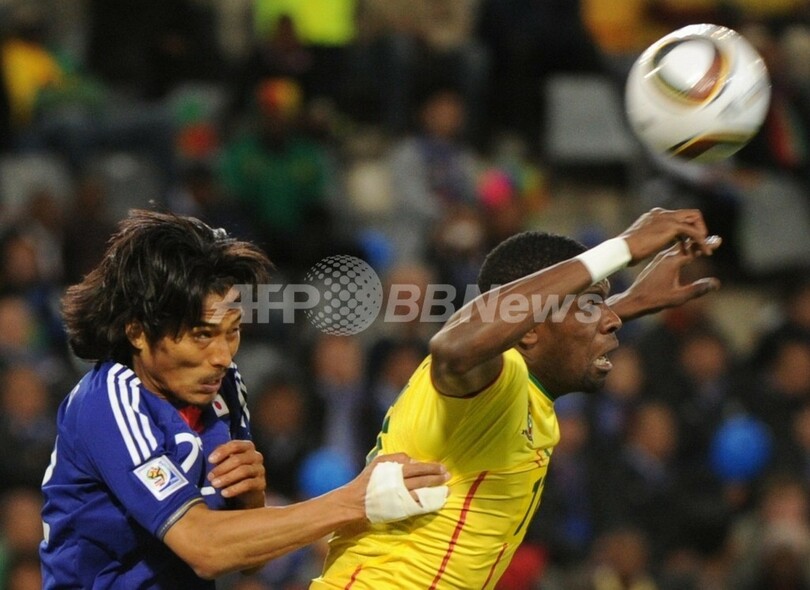 日本 カメルーンに勝利 本田が決勝点、W杯