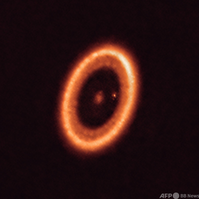 系外惑星の周囲に「衛星形成」円盤 約400光年先の恒星系で初確認