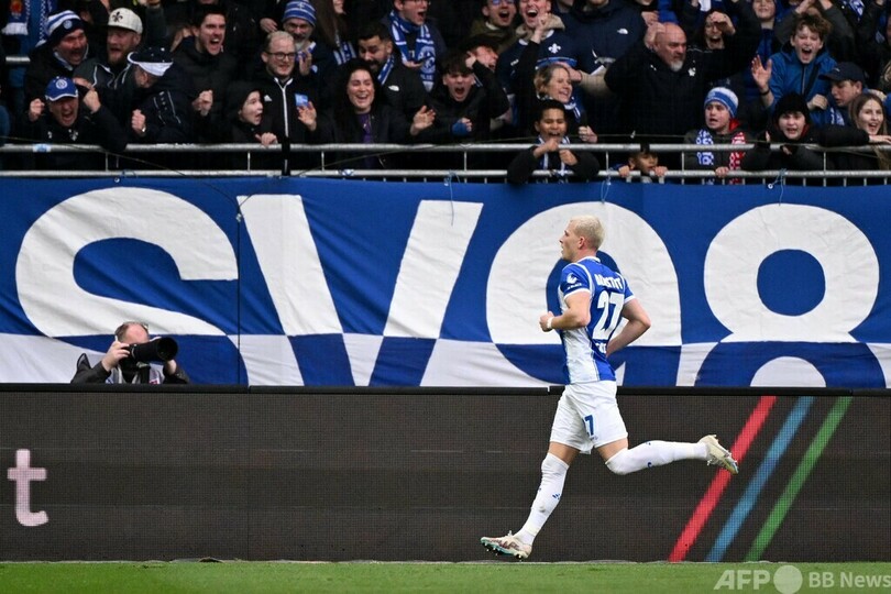 バイエルン大勝 ケインは60年前の記録破る