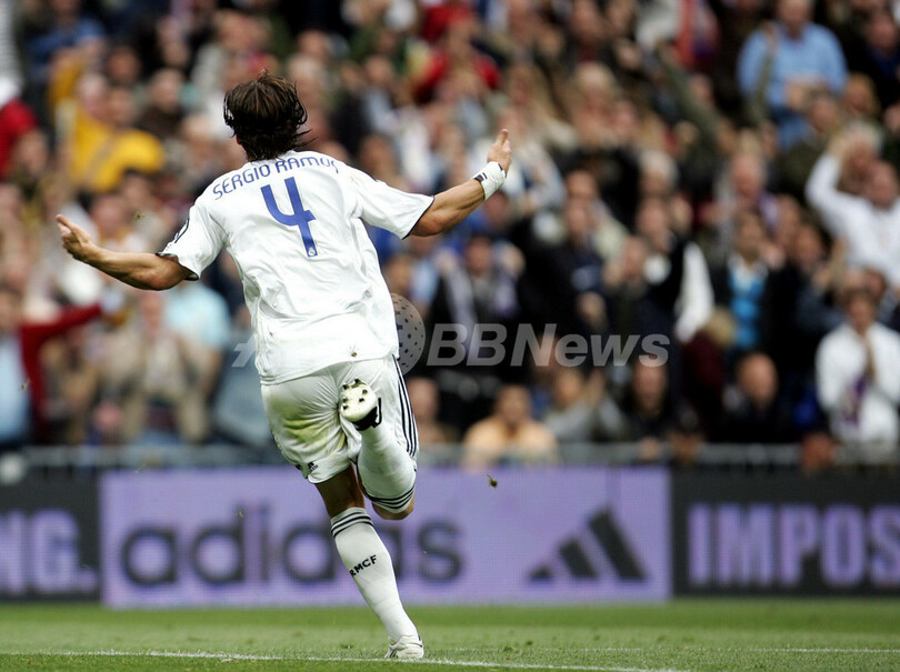 首位レアル・マドリード デポルティボを降し6連勝