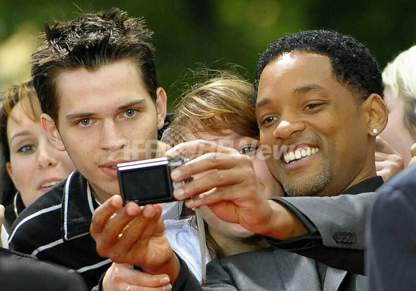 映画『ハンコック』ドイツプレミア上映会、レッドカーペットにウィル・スミスら登場