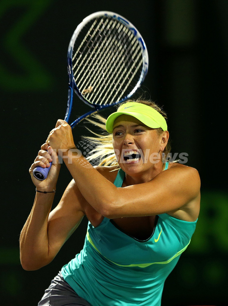 シャラポワ、快勝で準々決勝進出 ソニー・エリクソン・オープン