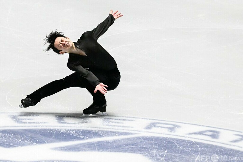 宇野昌磨、羽生不在の男子SPで首位発進 NHK杯