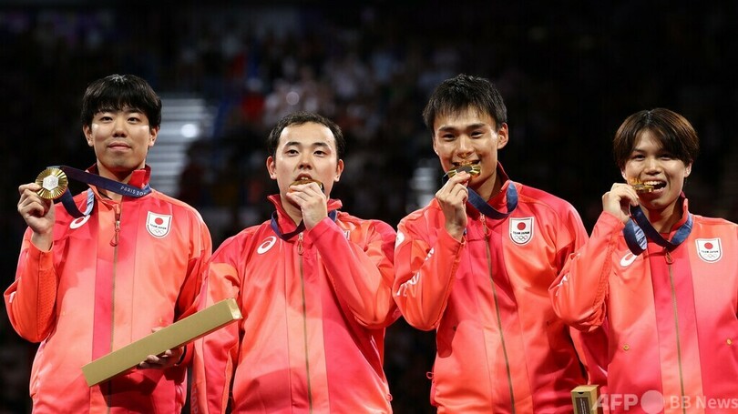 日本が金メダル獲得 パリ五輪フェンシング男子フルーレ団体