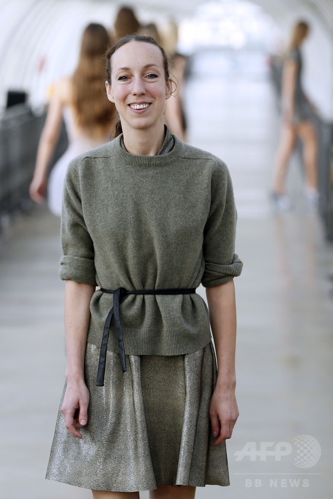 テクノロジーとアートの融合、「イリス・ヴァン・ヘルペン」15年春夏