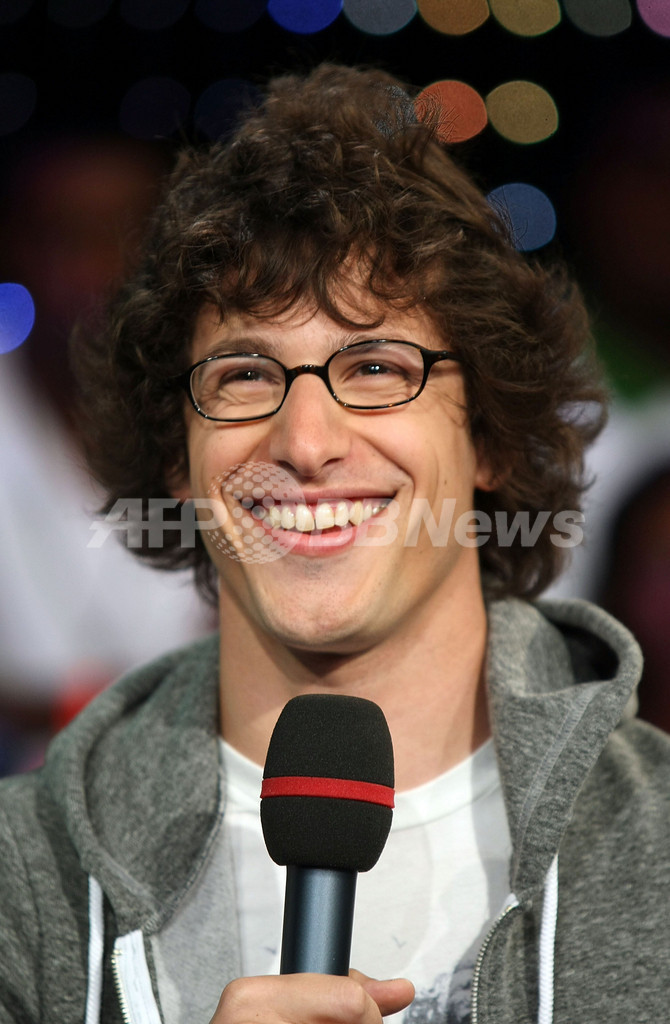 アンディ・サンバーグ MTVの音楽情報番組「Total Request Live」に出演