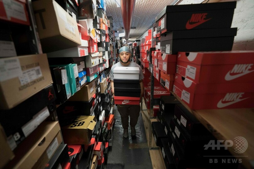 一足550万円のプレミア物も、活況を呈する高級スニーカー市場