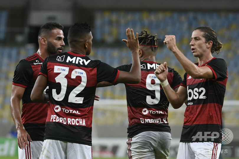 再開したブラジルサッカー、反対クラブの不参加を許可