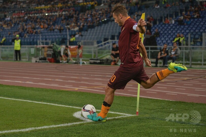 40歳のトッティが3得点を演出、ローマがアストラに快勝