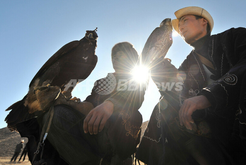 伝統的な狩猟の祭典、キルギス