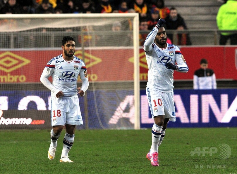 リヨンが首位キープ、得点王争いトップのラカゼッテがゴール