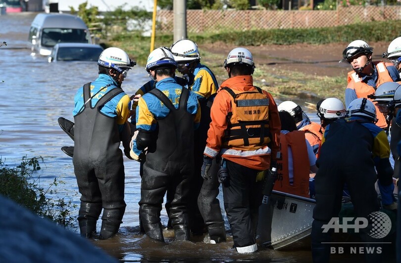 台風19号、死者35人に 各地で懸命の救出活動
