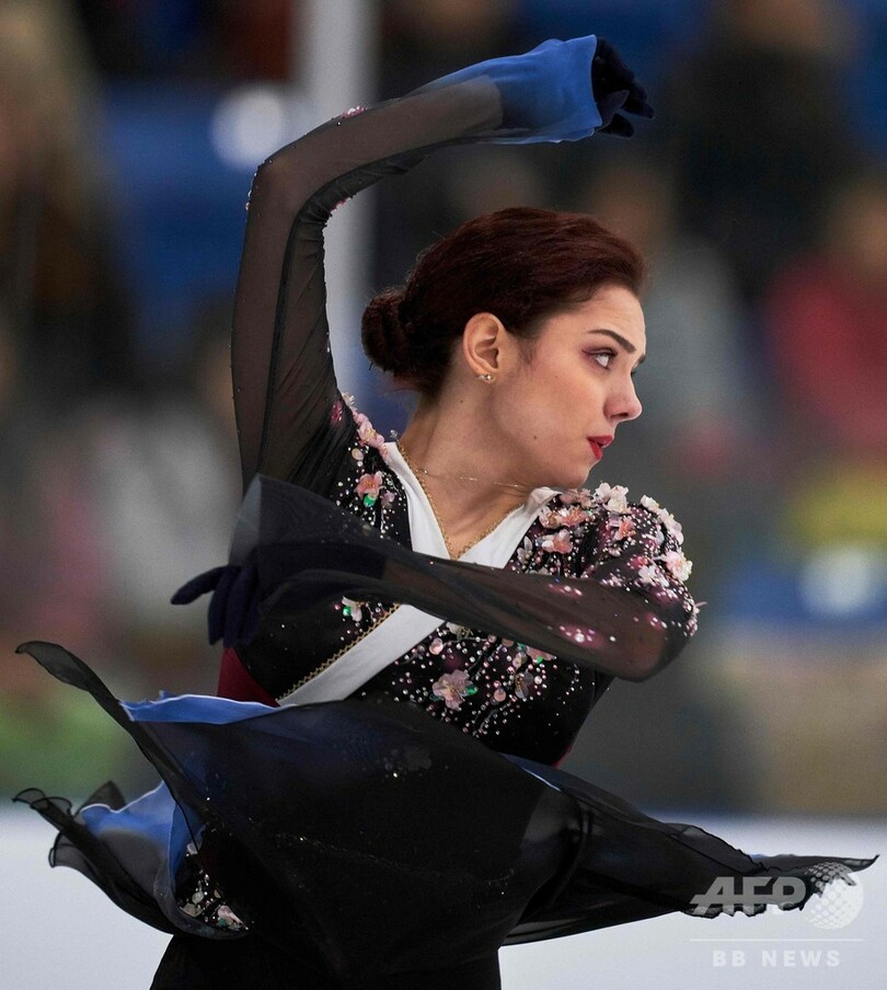 紀平梨花が優勝、メドベデワは2位 オータム・クラシック