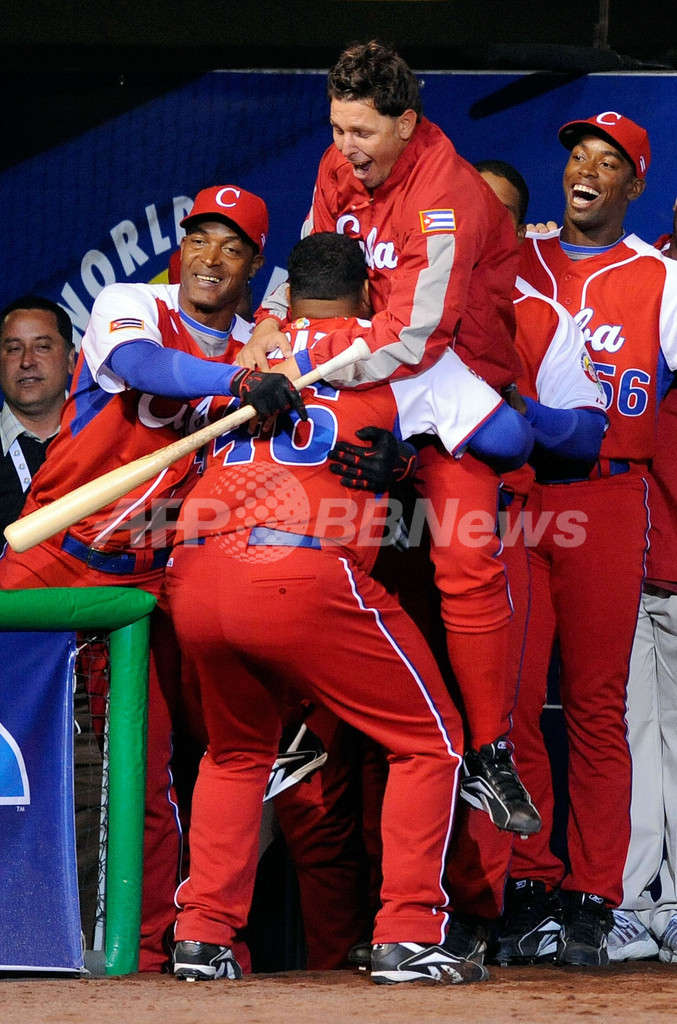 キューバ オーストラリアに競り勝ち2次ラウンド進出、第2回WBC