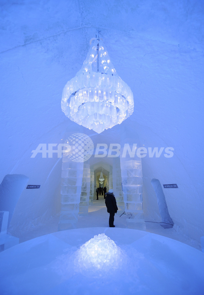室温は氷点下5度、スウェーデンのアイスホテル