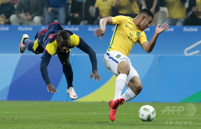 ネイマールが目覚めの一発、ブラジルがコロンビア下し4強