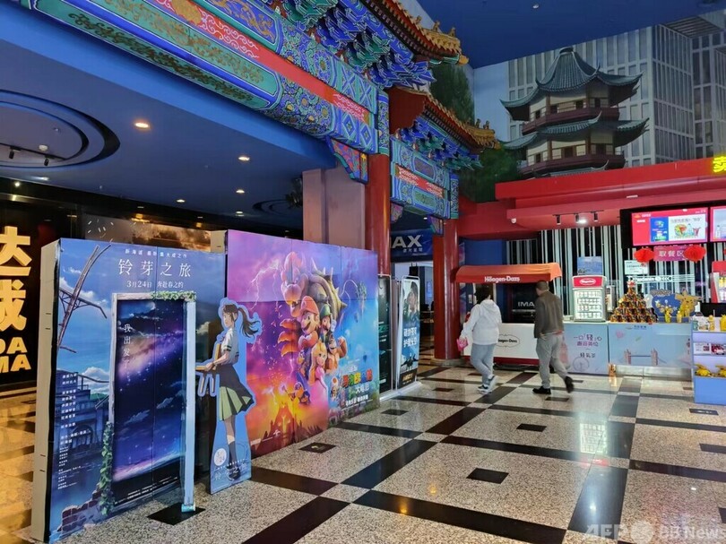 清明節休暇の映画興行収入の上位2位は『すずめの戸締まり』と『忠犬八公』=中国