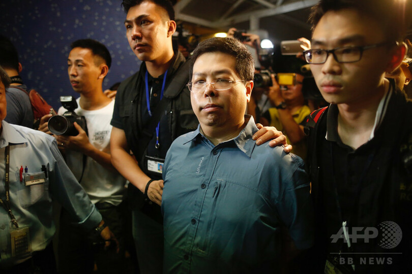 香港の民主派政党員が逮捕される、中国当局から拉致されたと主張後