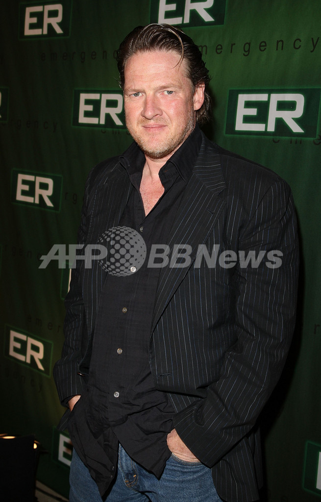 人気ドラマ『ER　緊急救命室』終了パーティー、出演者ら出席