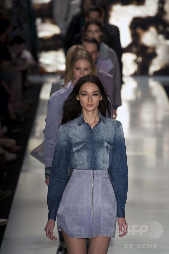 ドナテラ・ヴェルサーチもコレクション発表、「サンパウロ・ファッション・ウィーク」開催
