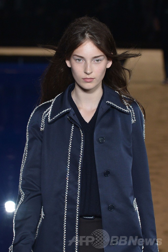 ダークカラーでリアルな服を追求 プラダ 15年春夏メンズ 写真27枚 マリ クレール スタイル ムッシュ Marie Claire Style Monsieur