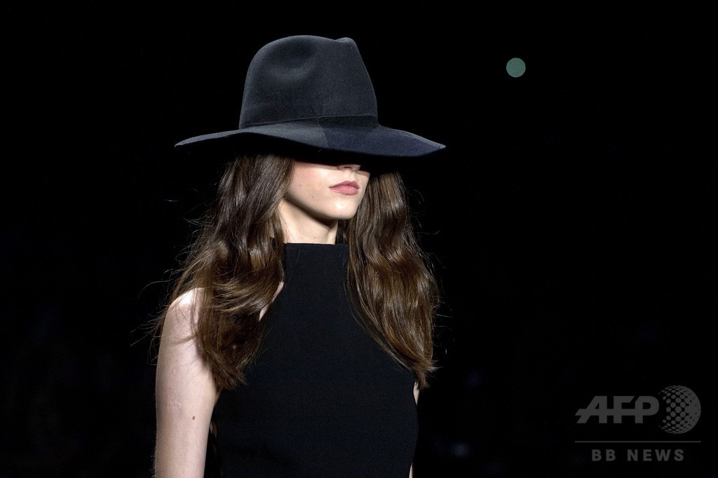 ドナテラ・ヴェルサーチもコレクション発表、「サンパウロ・ファッション・ウィーク」開催