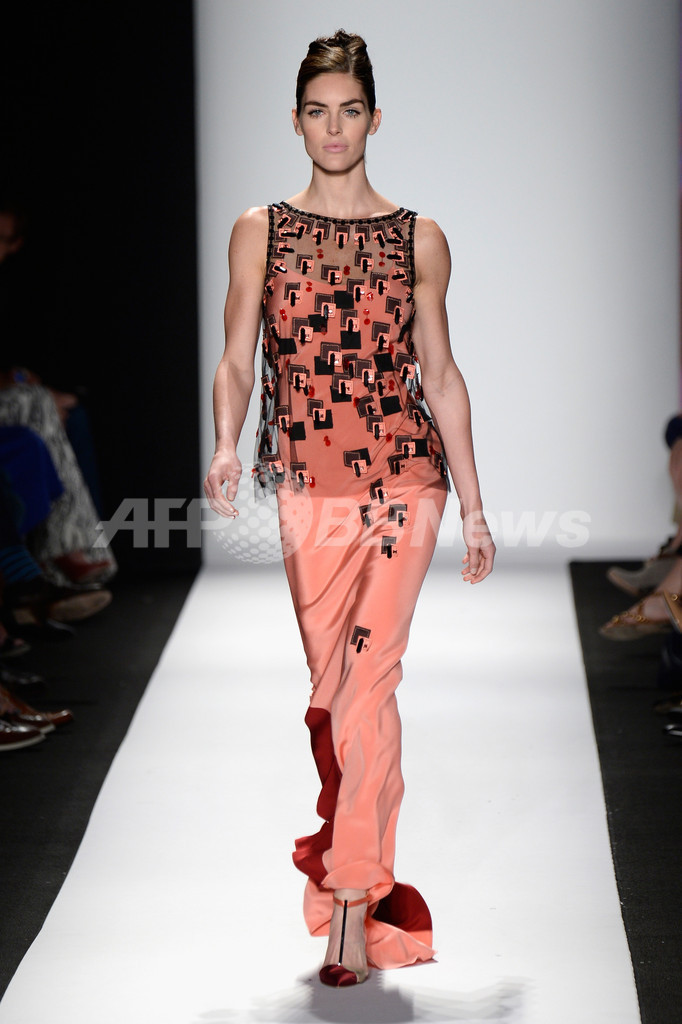 ＜14年春夏NYコレクション＞キャロリーナ ヘレラ