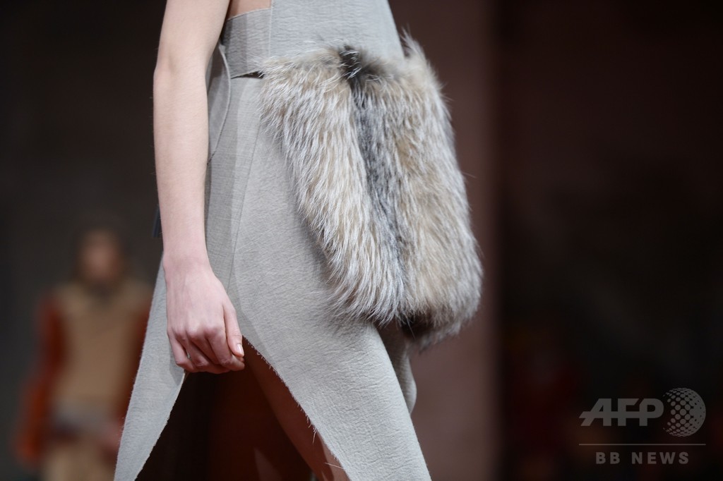 荒野を舞台にした荒々しくも機能的なクリエーション、「マルニ」15/16秋冬