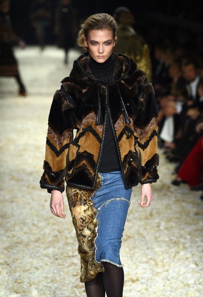 生まれ育ったサンタフェから着想を得たボヘミアンシック、「トム フォード」15/16年秋冬