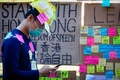 豪ブリスベンのクイーンズランド大学で、香港民主派デモへの支持を示す学生（2019年8月9日撮影）。(c)Patrick HAMILTON / AFP