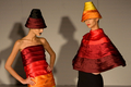 ブラジル・サンパウロで開催されたサンパウロ ファッションウィーク（Sao Paulo Fashion Week）で発表された「ネオン（Neon）」09/10秋冬コレクション（2009年1月23日撮影）。（c）AFP/Nelson Almeida